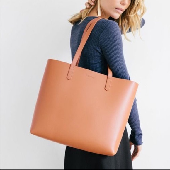 The Stowe London Tan Leather Tote Bag. Travel Work Bag - Picture 2 of 13